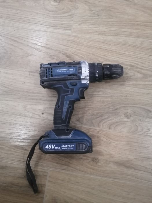 Продам шуруповерт