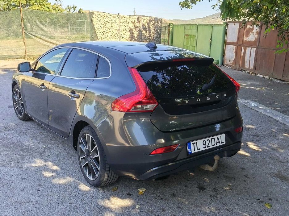 VOLVO V40 2014 — imagine 3