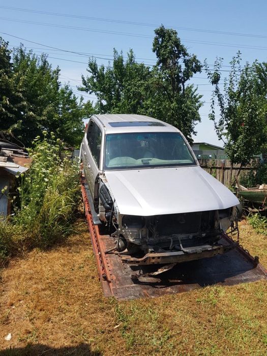 Dezmembrari Toyota J100 2005 4.7 V8