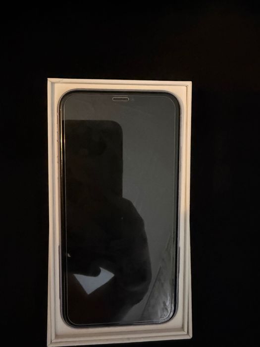 iPhone 11 64gb /Funcționează perfect. Cadou 5 huse