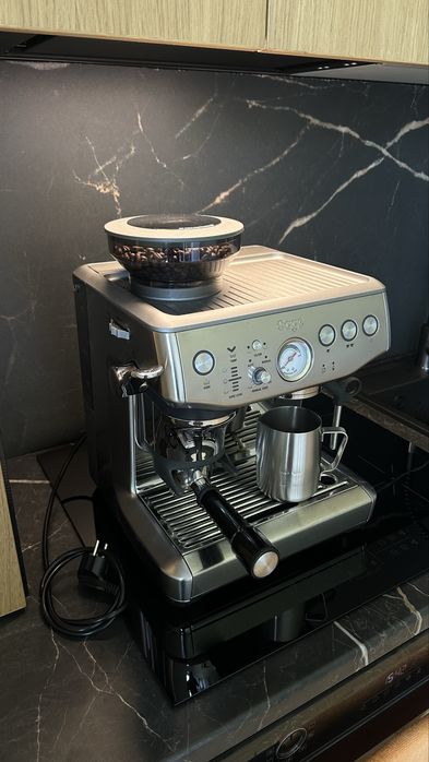 Sage Barista Express Impress - impecabil, gata de utilizare