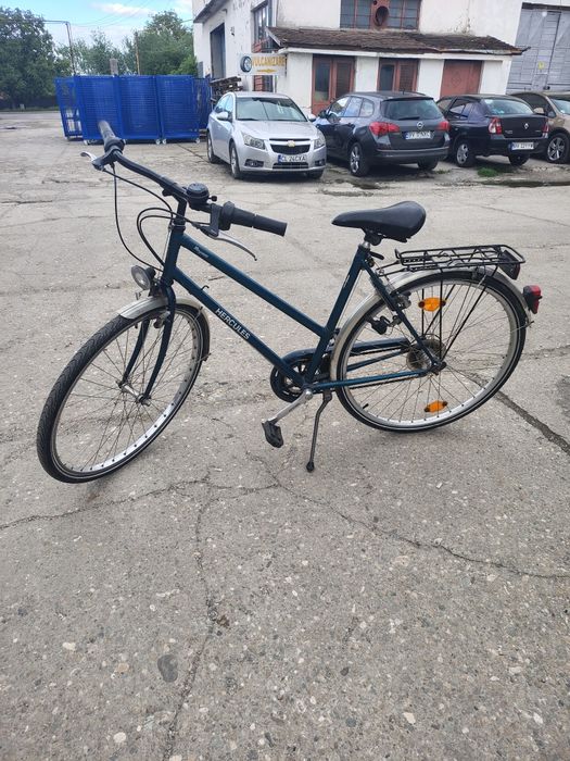 Bicicleta dama Hercules cu dublu schimbator spate. Roti pe 28.