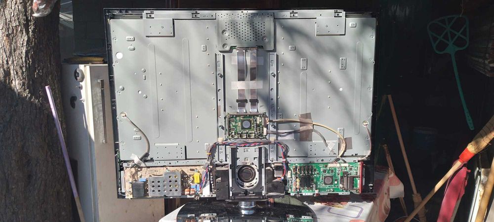 Televizor LG 42LG6000 PENTRU PIESE