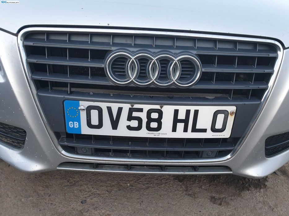 Grila Centrala cu Sigla Emblema de pe Bara Spoiler Fata cu Defect Audi A5 S Line 2008 - 2011 [K1444]