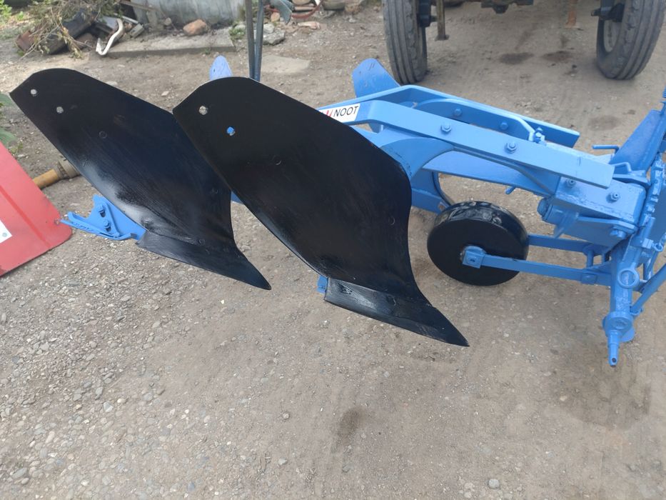 Pluguri. cu doua brazde