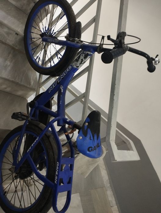 Bolalar velosepidi sotiladi