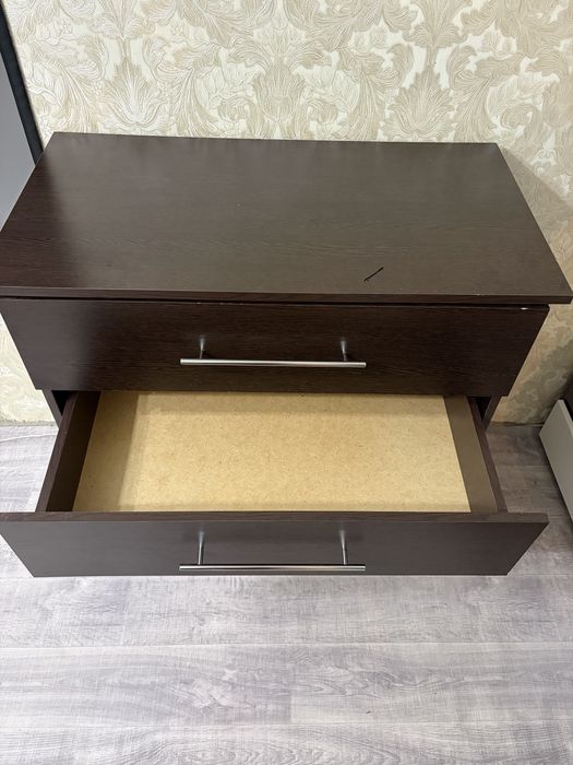 продам не большой комод