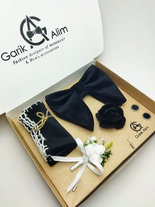 Подарочный набор  большие галстук бабочки, нагрудной платок для жениха