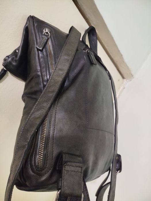 Продам кожаные рюкзаки.