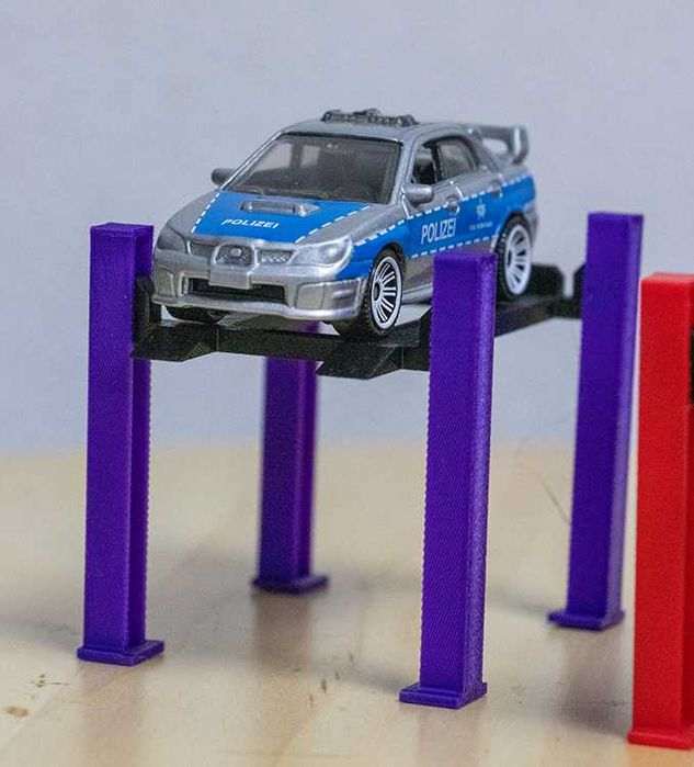 Elevator funcțional pentru machete 1:64 – Matchbox, Hot Wheels