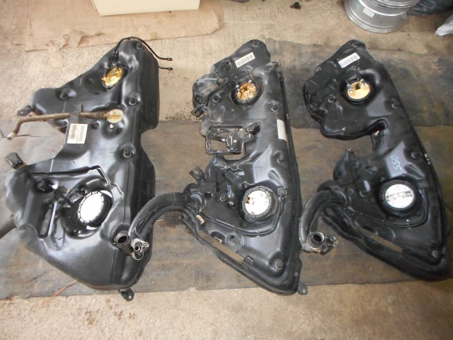 Ауспуси и резервоари от Мерцедес