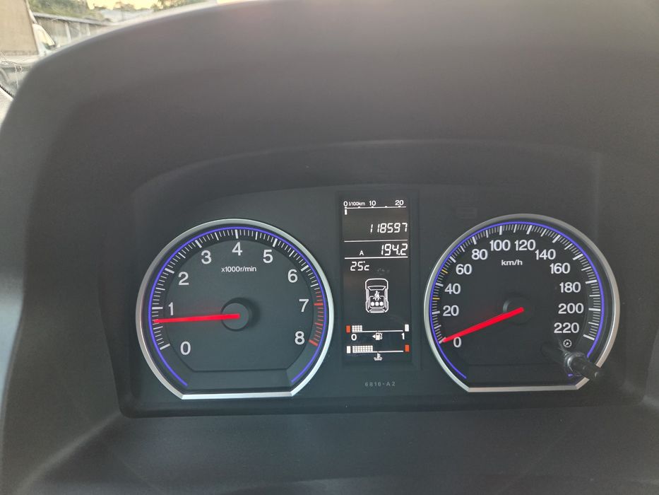 HONDA CR-V 2000куб.150к.с.