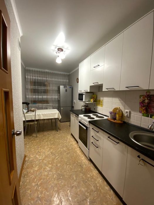 Продам 4 комнатную квартиру