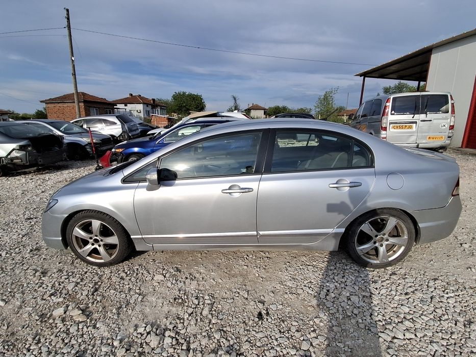 Хонда Сивик/Honda Civic 8/Хибрид/НА ЧАСТИ