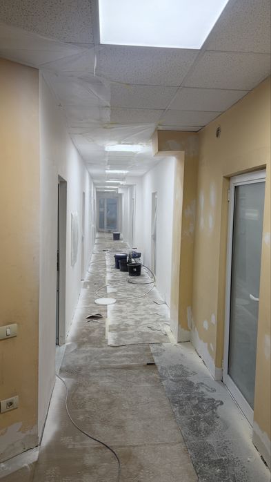 Renovari scari de bloc, Spatii birouri, spatii industriale. Zugraveli