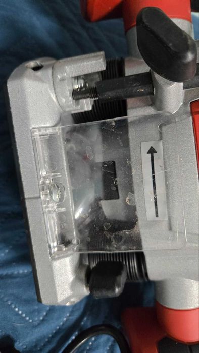 Оберфреза Einhell