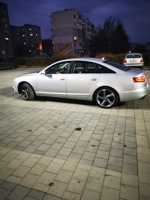 Продаван Ауди А6 C6 2009год.