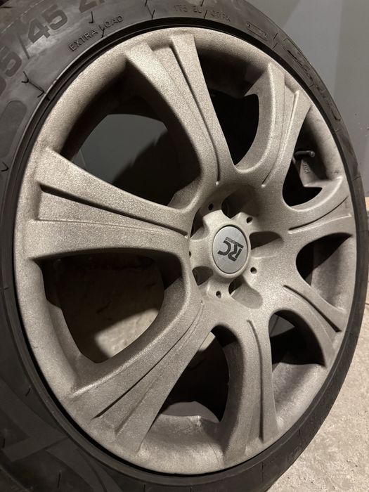 Джанти с гуми 18” 5х108
