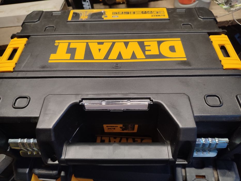Ящик  DeWalt  T-stak