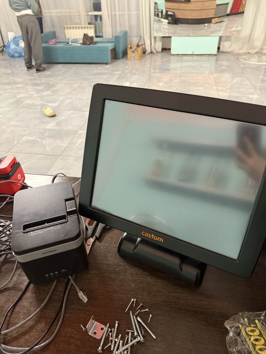 Аппаратура и мебель для бизнеса