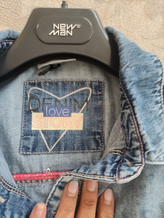 Дамски сако М/Л
М/Л/10лв.д
Без забележки.