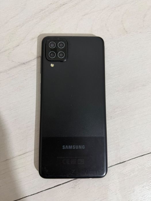 Продам Samsung A12 (64 гб.)