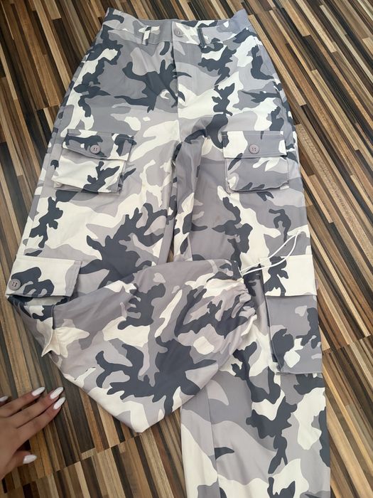 Камофлажни панталони