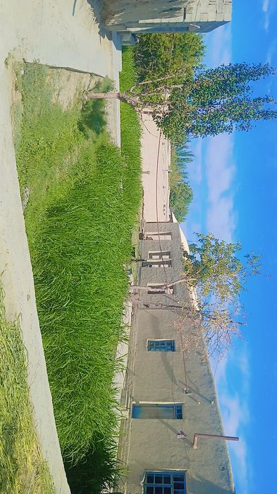 Uy sotiladi 20 sotgdan ziyod