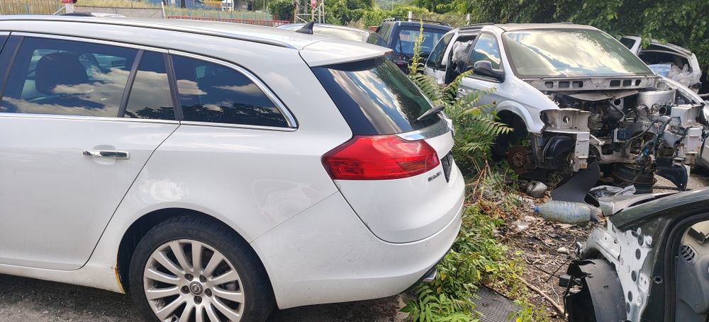 Опел Инсигния opel insignia 2.0CDTI A20DTH за части  автомат