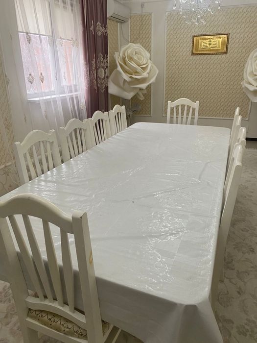 Продам стол и стулья