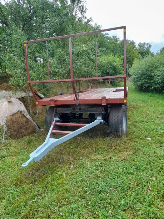Trailer baloti platforma