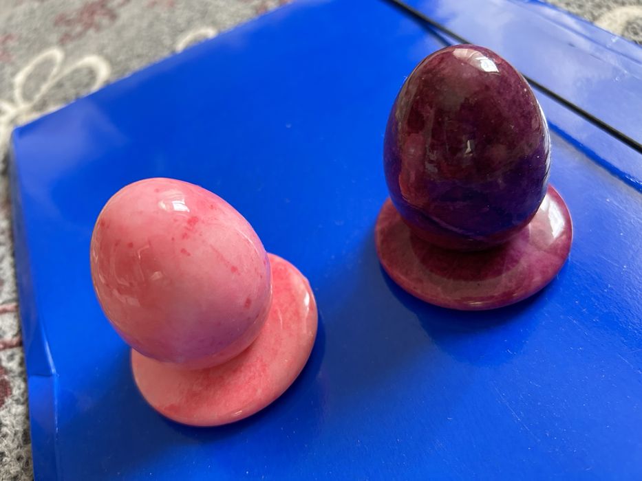 Яйца от кристал Алабастър - розово, бяло, синьо и жълто