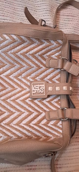 Бежева дамска чанта