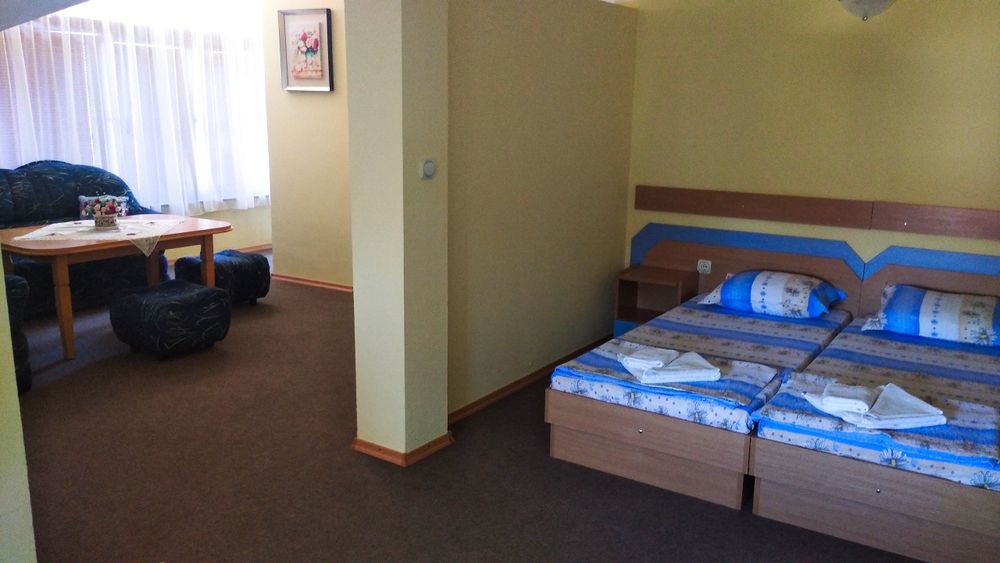 На море в Семейна къща "Мари" - Китен