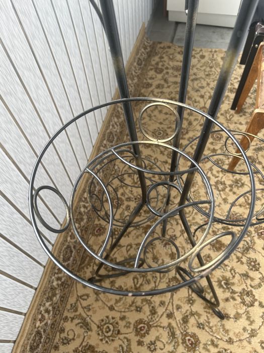 Стойка под цветы