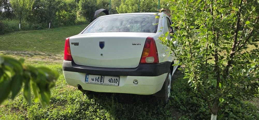 Dacia Logan 1.4 MPI – An 2005 – 1.300 €