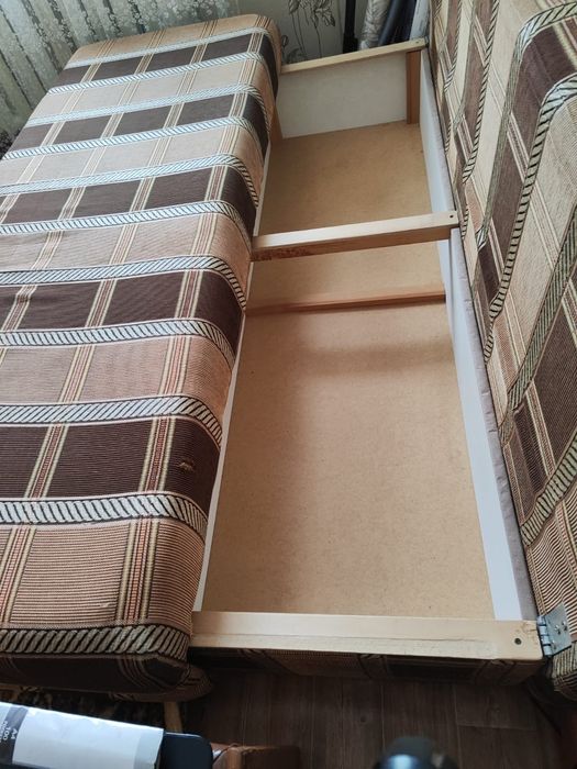 Продам диван-книжка