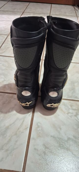 Cizme moto Alpinestars  culoare negru,mărimea 42 , stare foarte bună