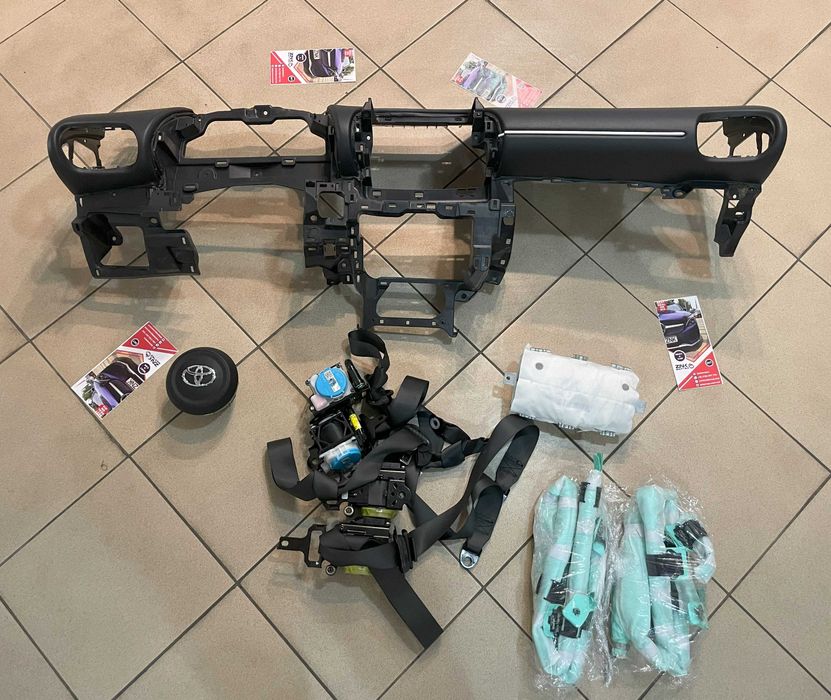 Toyota Yaris Cross kit airbag - plansa de bord - centuri de siguranta