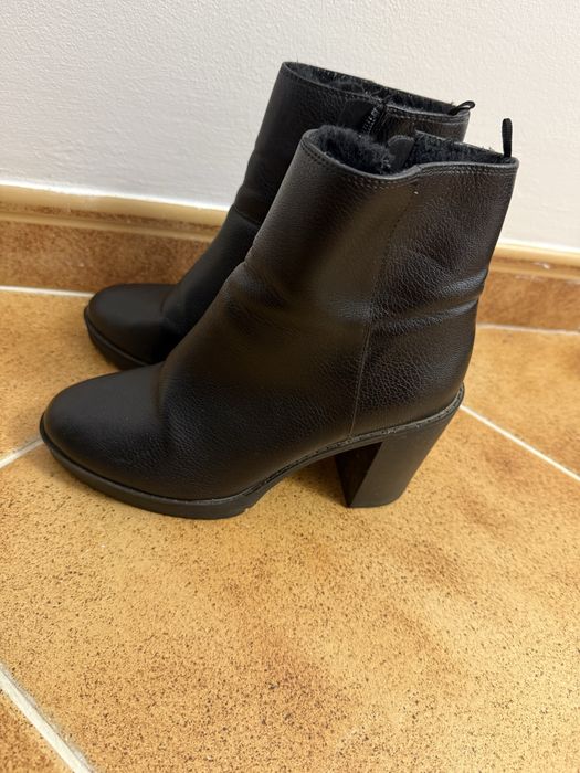 Ghete negre  .     .