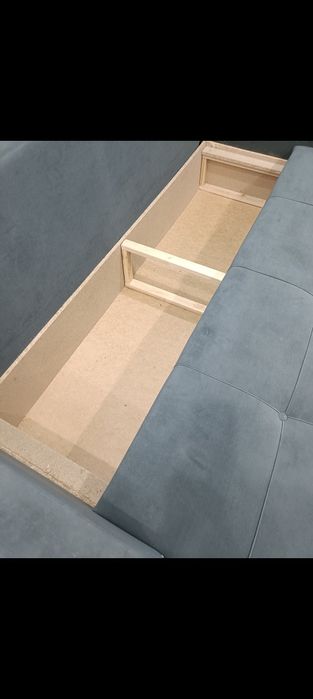 Диван с подушками почти новый