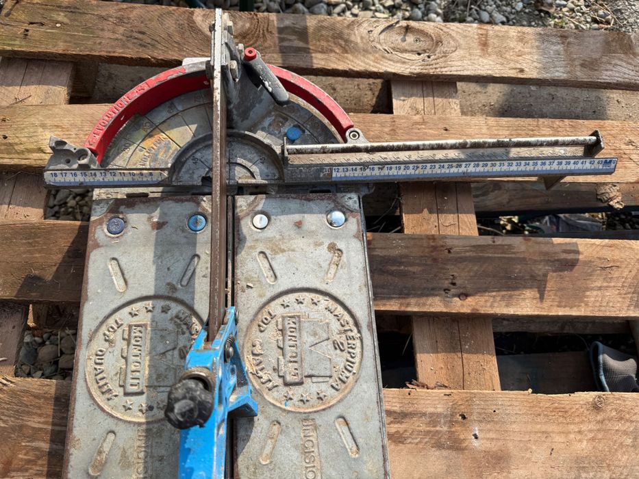 Masina de taiat gresie 52x52 - Montolit