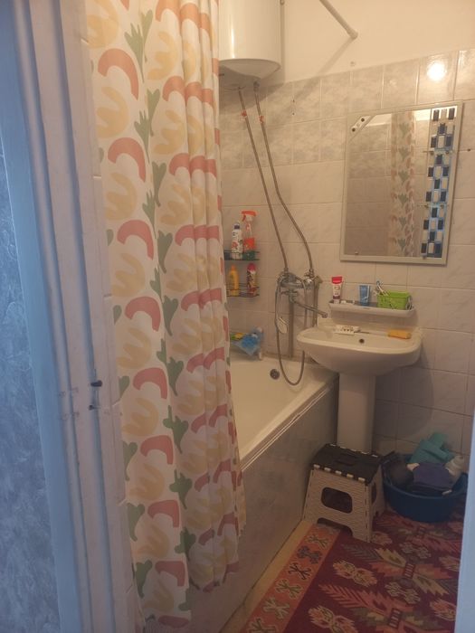 Продам 1-ую в Спутнике