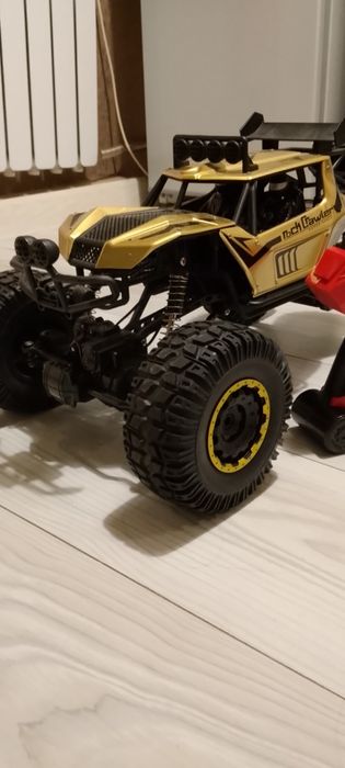 Машина на пульте радиоуправлении