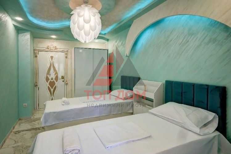 Дава се под наем Тристаен апартамент в Варна, Галата - 150 кв.м за 2500 € - Снимка #6