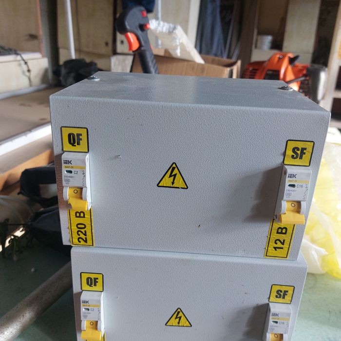 Преоброзователь с 220в на 12в