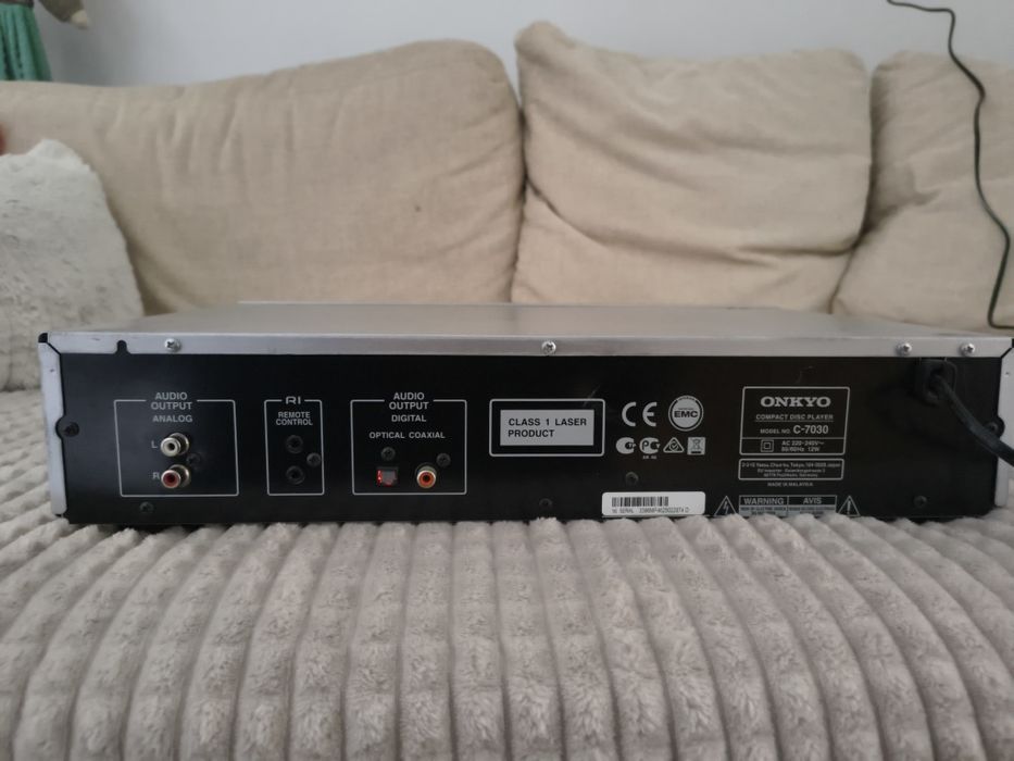 Vind cd player Onkyo C 7030