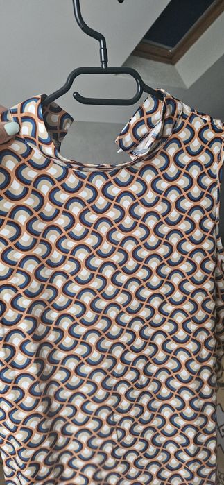 Rochie ,noua fără eticheta,impecabilă