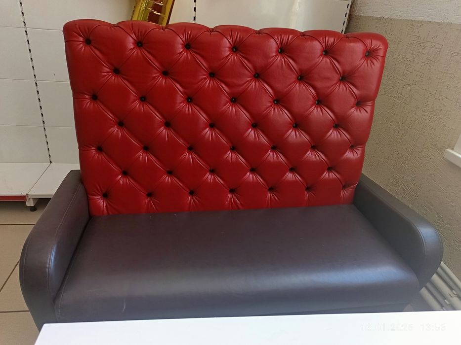 Продам диваны , стулья , столы