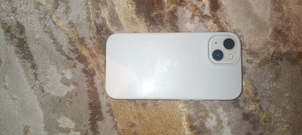Айфон 13 в отличном состоянии